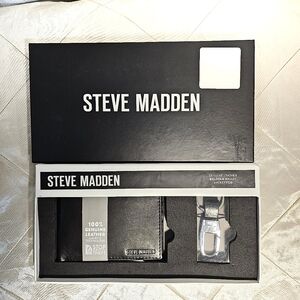 Nib Steve Madden Leather Billfold Wallet w/Key Fob